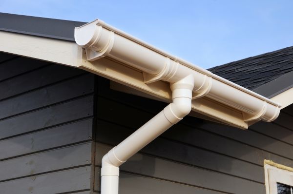 Cost of Roof Gutter Replacement in Spring Hill
