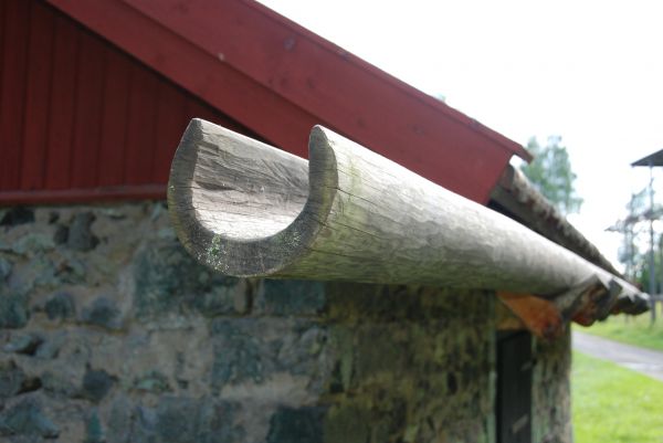 Cost of Wooden Gutter Repair in Spring Hill