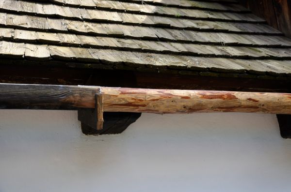Cost of Wood Gutters Installation in Spring Hill